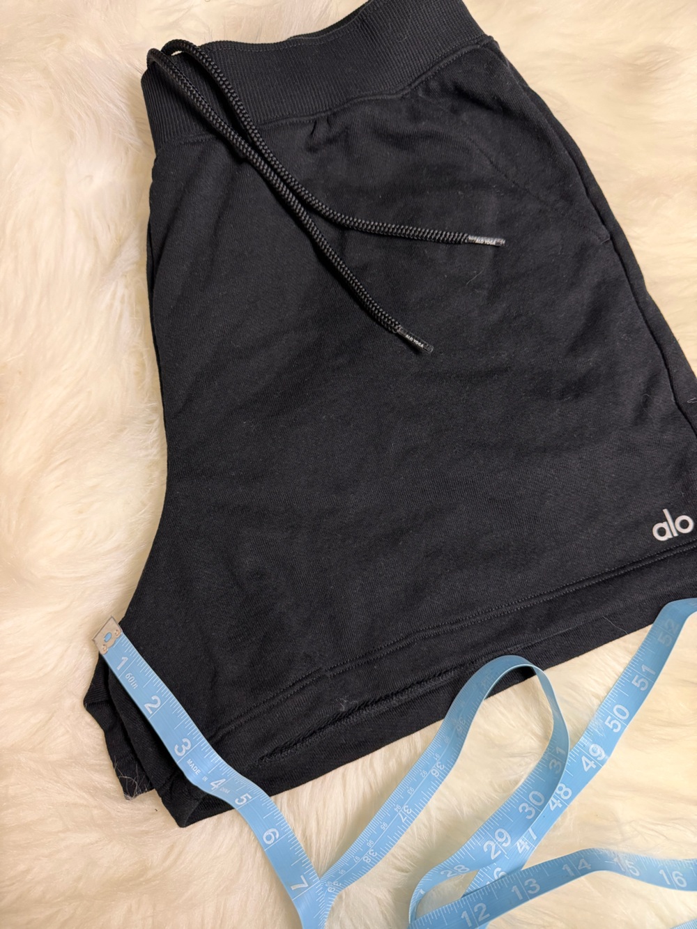 Alo low key sweat short
